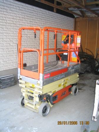 Saksinosturi ECS1930 2 kpl